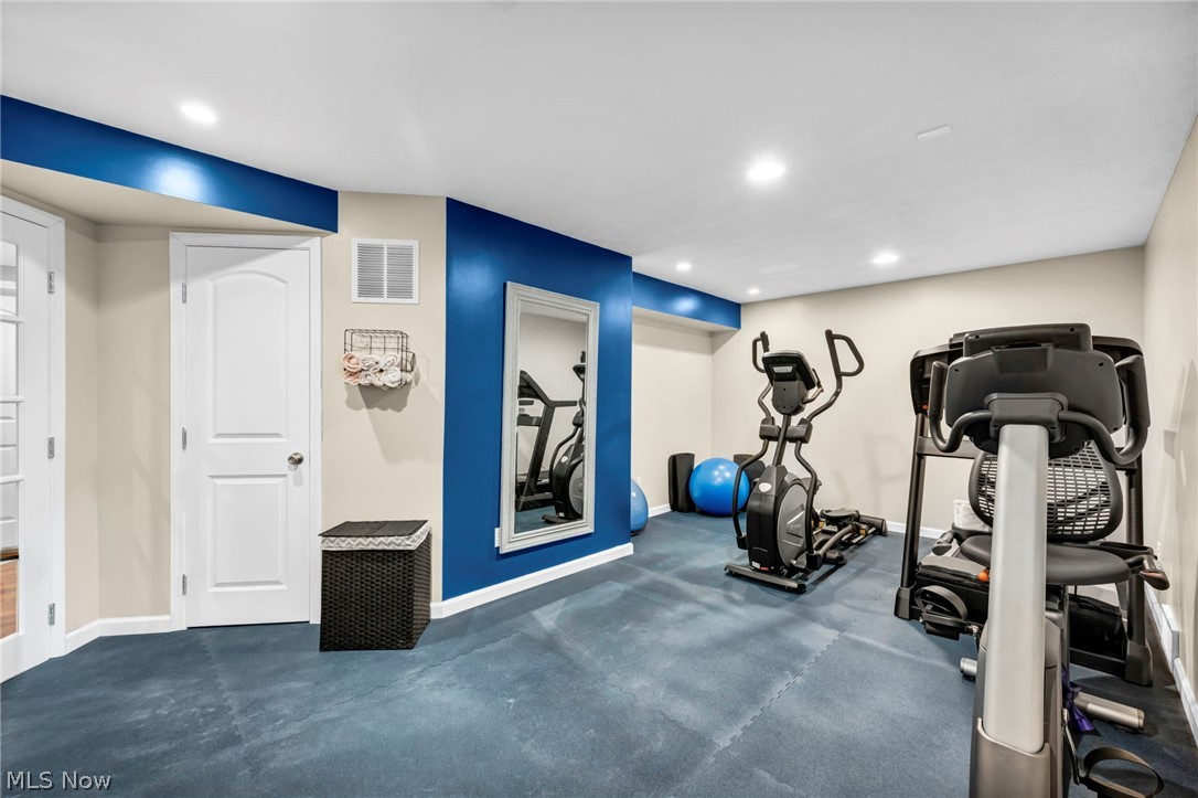 20427 Scotch Pine Way Strongsville OH 44149