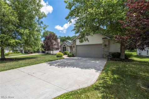 20427 Scotch Pine Way Strongsville OH 44149