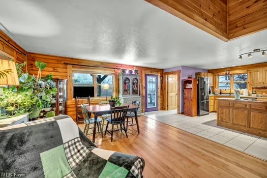 225 Township Road 581 Sullivan OH 44880
