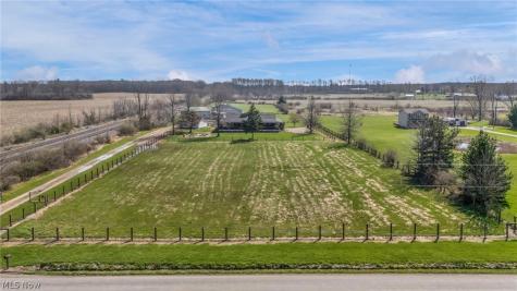 225 Township Road 581 Sullivan OH 44880