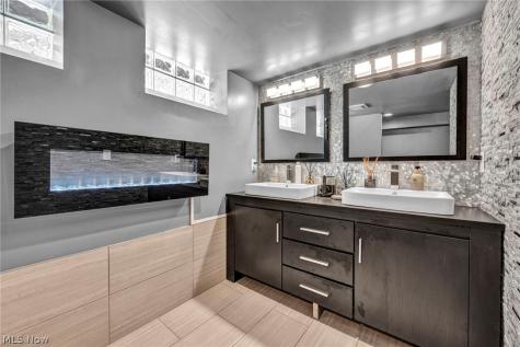 6491 Longridge Road Mayfield Heights OH 44124