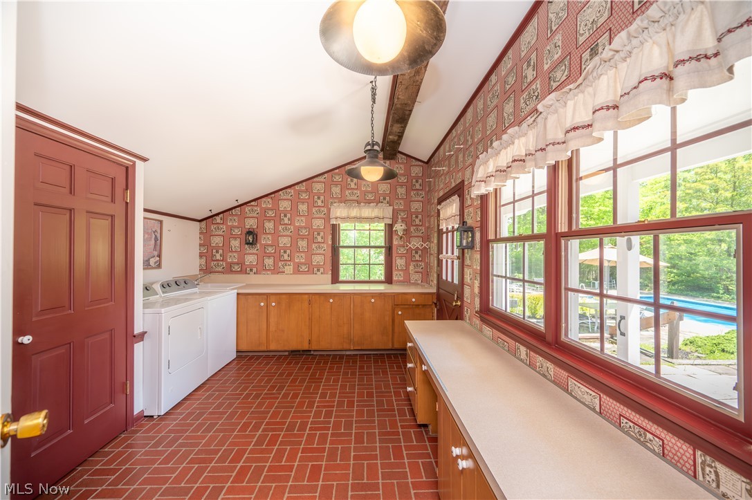 8045 Deerpath Drive Youngstown OH 44512