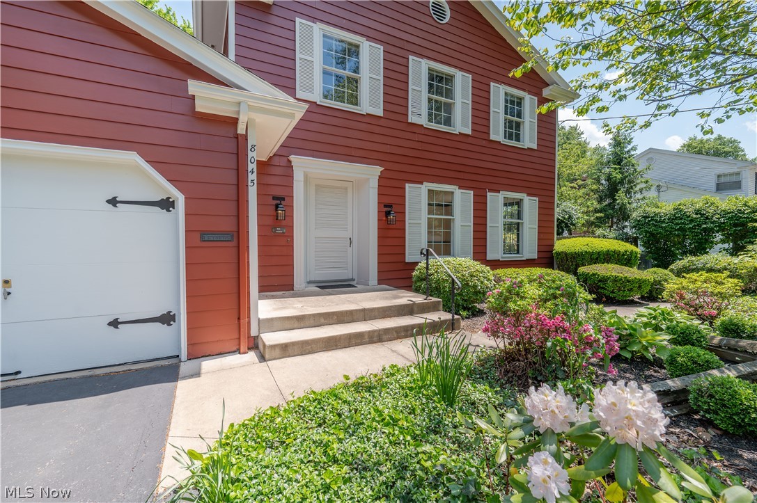 8045 Deerpath Drive Youngstown OH 44512