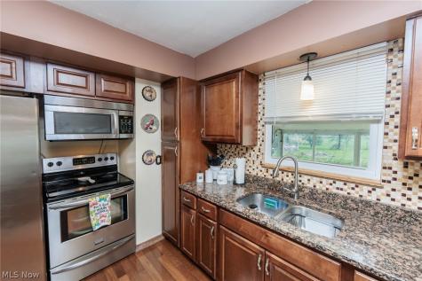 19157 Howe Road Strongsville OH 44136