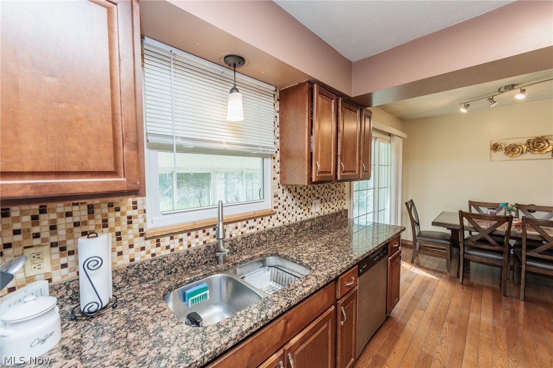 19157 Howe Road Strongsville OH 44136