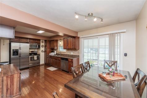 19157 Howe Road Strongsville OH 44136