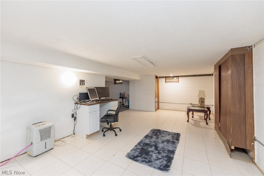 19157 Howe Road Strongsville OH 44136