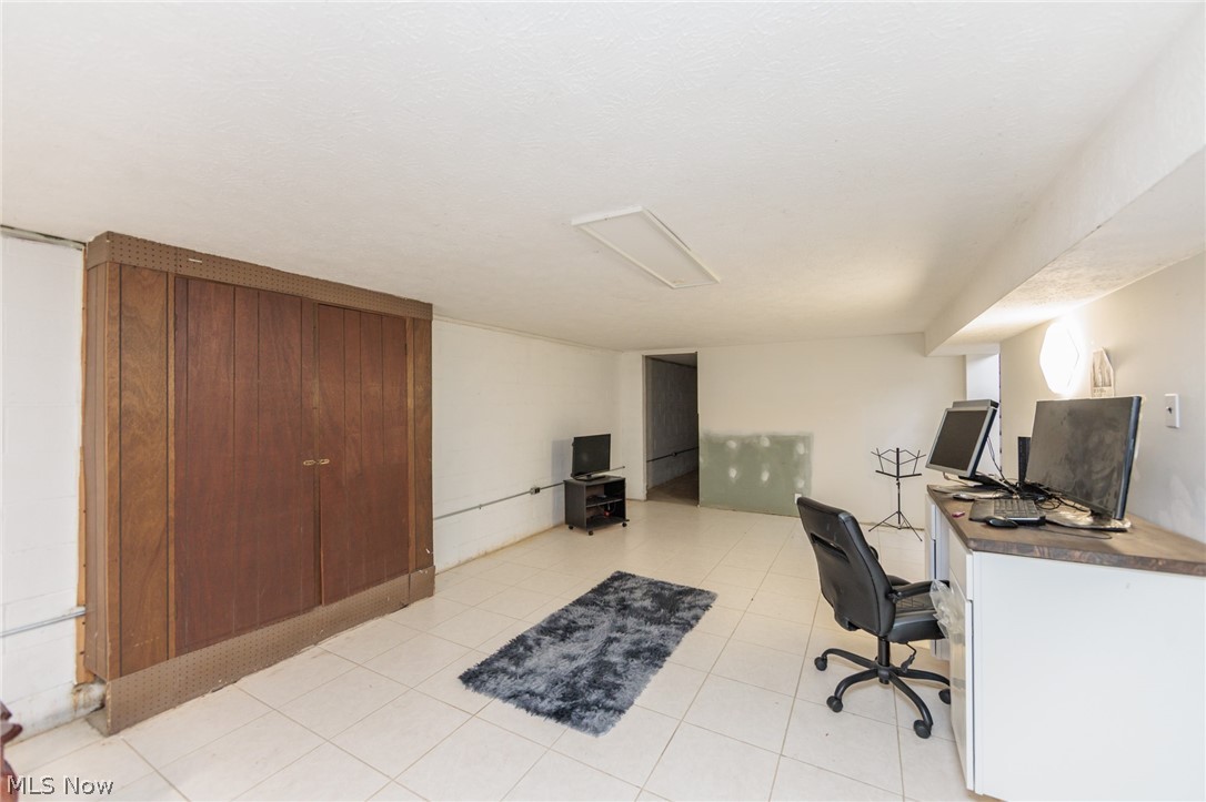 19157 Howe Road Strongsville OH 44136
