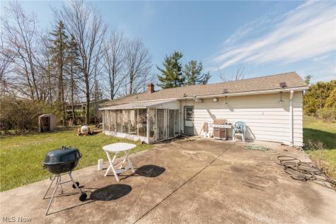 19157 Howe Road Strongsville OH 44136
