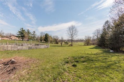 19157 Howe Road Strongsville OH 44136