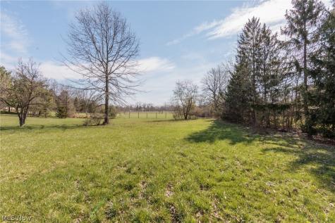 19157 Howe Road Strongsville OH 44136