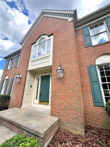 5534 Governors Avenue NW Canton OH 44718