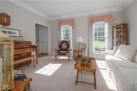 5534 Governors Avenue NW Canton OH 44718