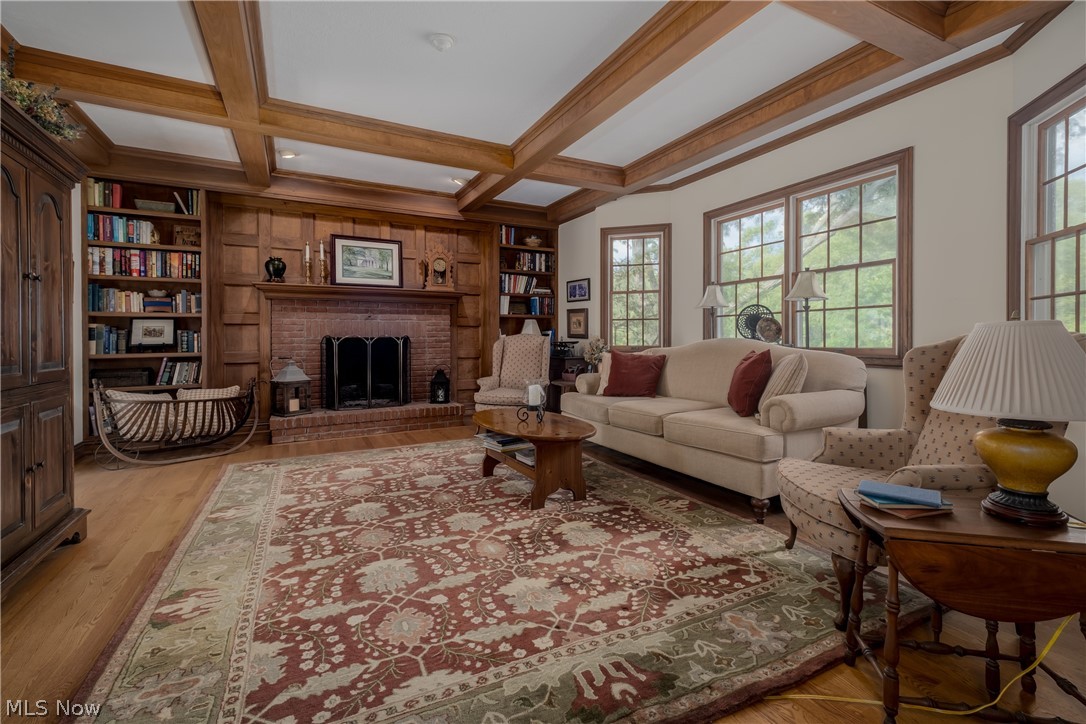 5534 Governors Avenue NW Canton OH 44718