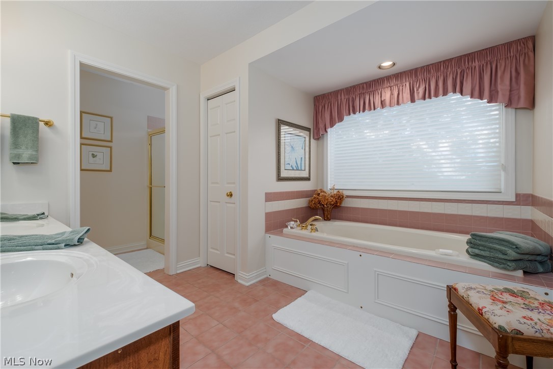 5534 Governors Avenue NW Canton OH 44718