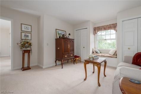 5534 Governors Avenue NW Canton OH 44718