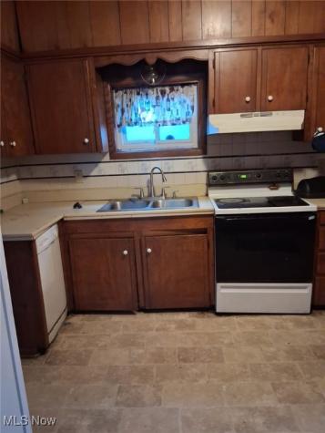 304 Columbus Avenue NW Canton OH 44708