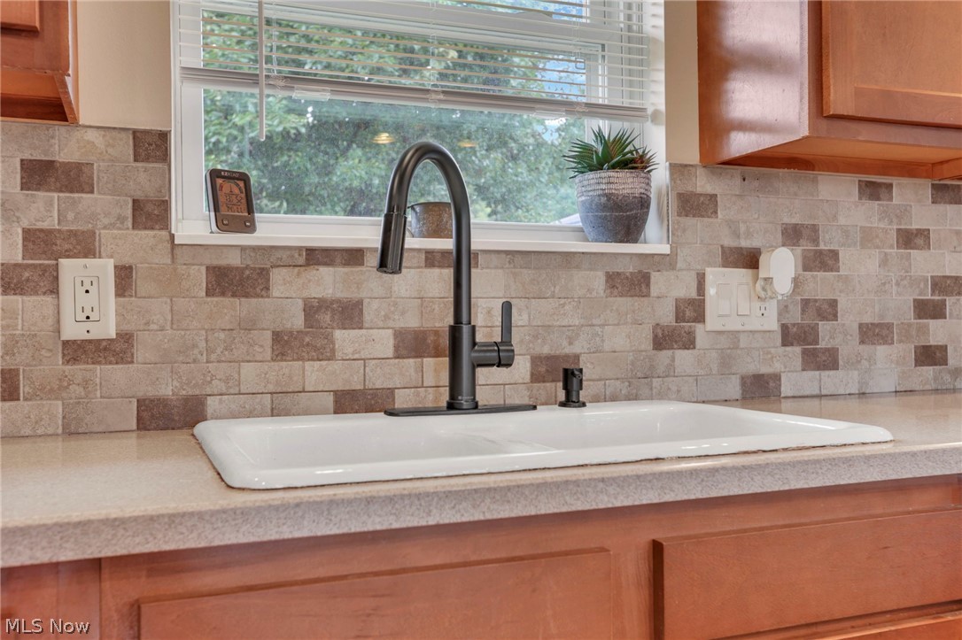 2057 Harden Mount Perry OH 43760