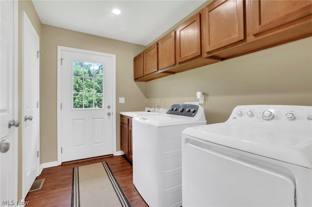 2057 Harden Mount Perry OH 43760