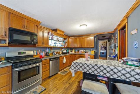 1202 Middle Avenue Elyria OH 44035