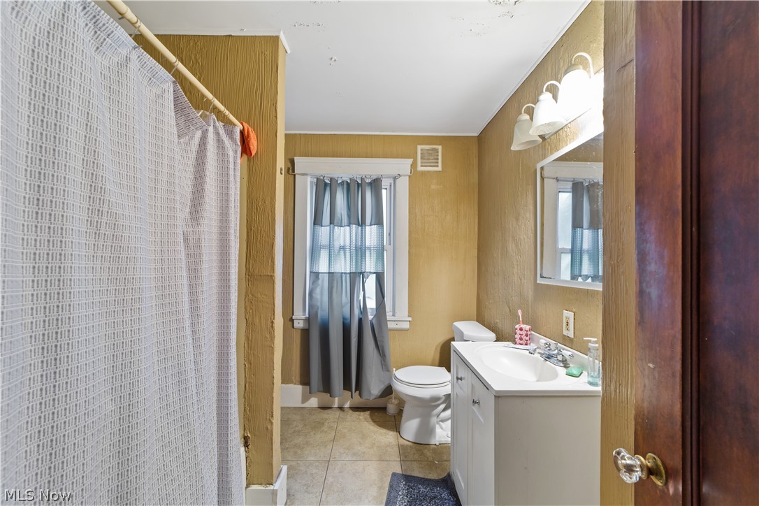 1202 Middle Avenue Elyria OH 44035