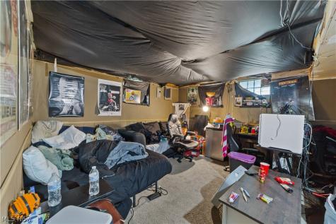 1202 Middle Avenue Elyria OH 44035