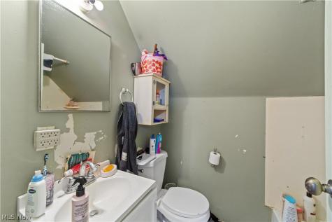 1202 Middle Avenue Elyria OH 44035