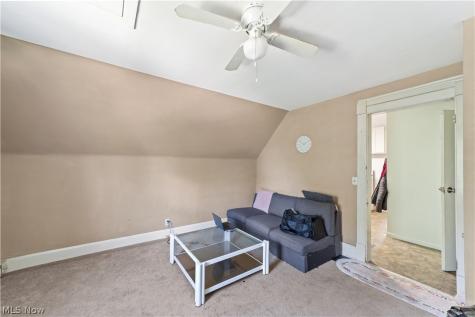 1202 Middle Avenue Elyria OH 44035