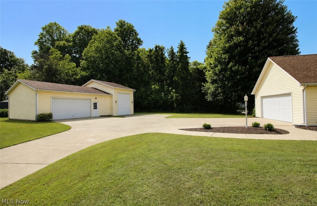 2300 Beechersbrook Lane Madison OH 44057