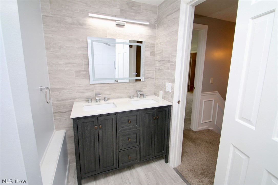 2300 Beechersbrook Lane Madison OH 44057