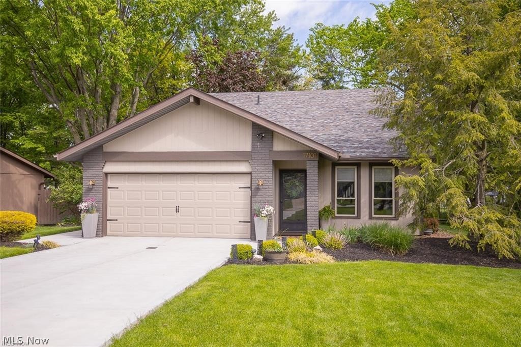 17101 Rabbit Run Drive Strongsville OH 44136
