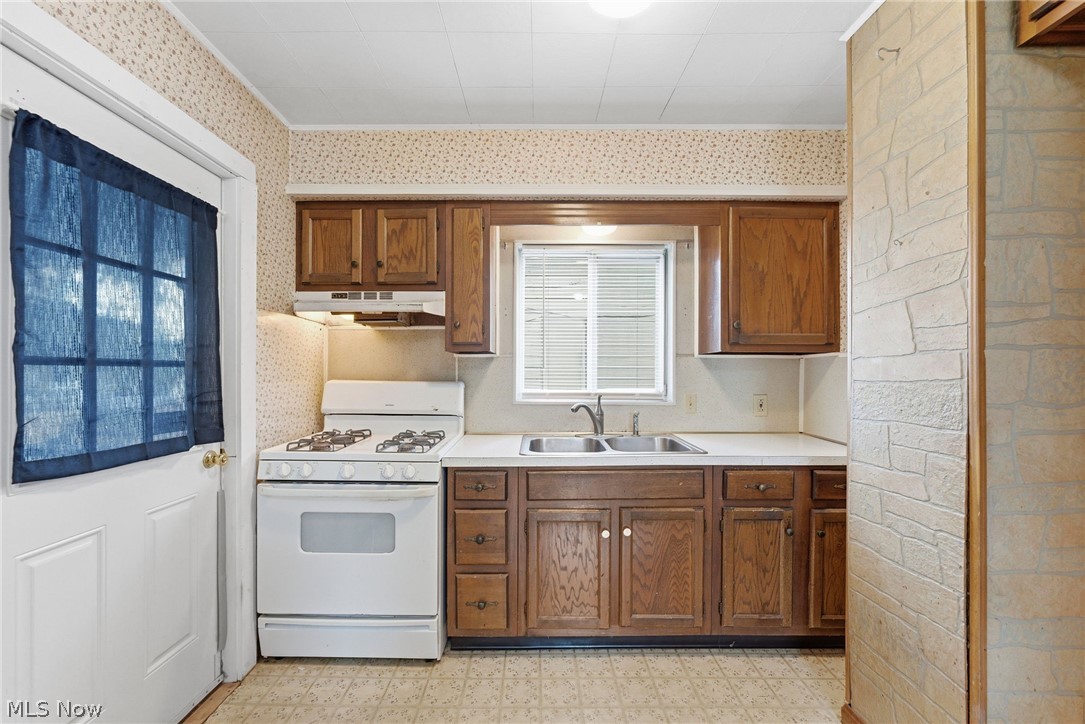 1887 Ritzman Court Akron OH 44314