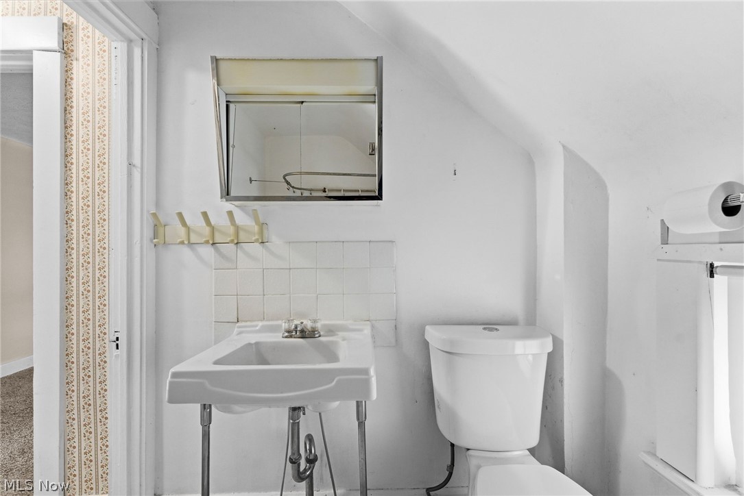 1887 Ritzman Court Akron OH 44314