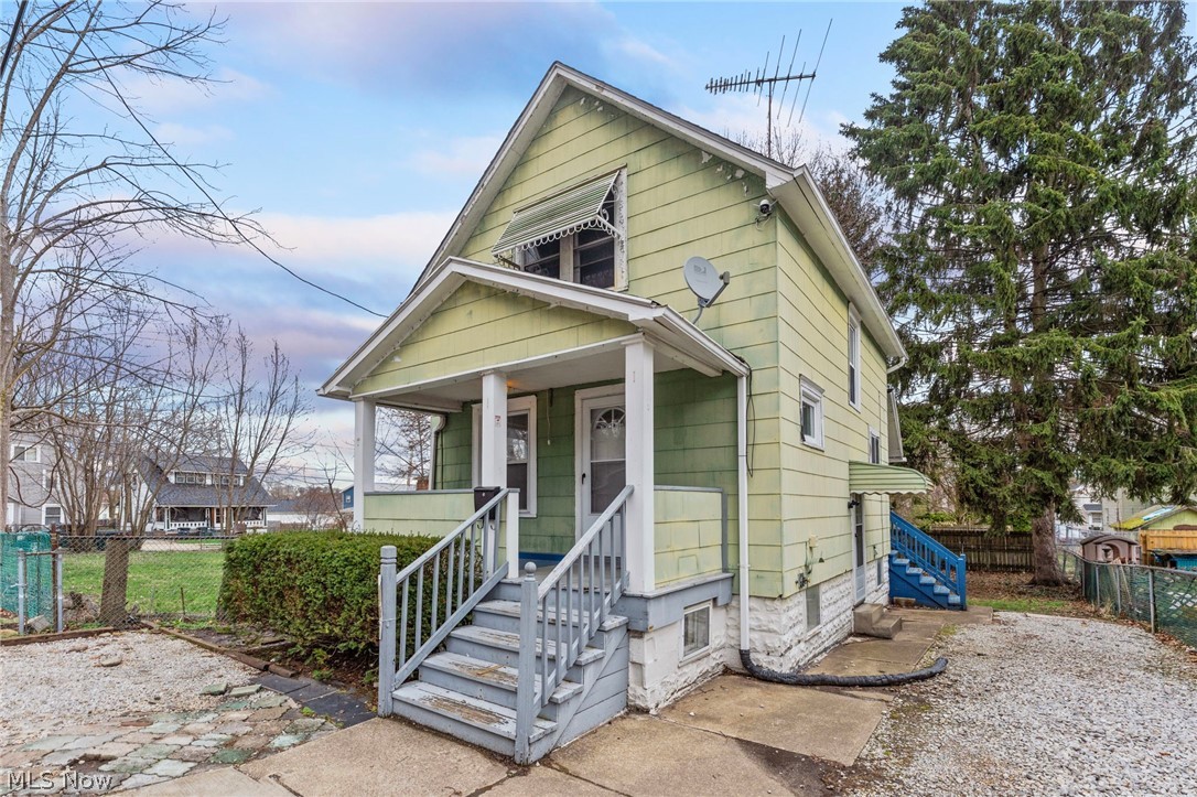 1887 Ritzman Court Akron OH 44314