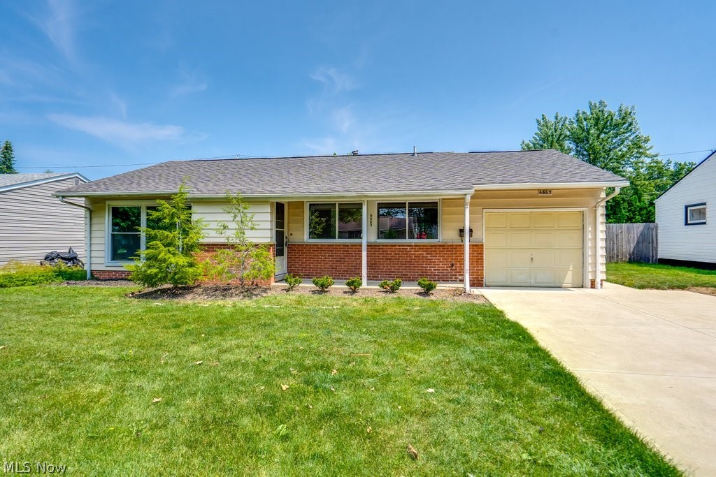 6663 Rochelle Boulevard Parma OH 44130