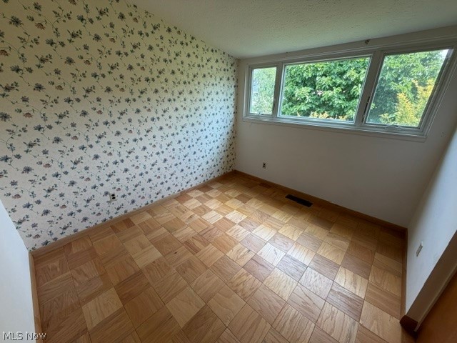 6663 Rochelle Boulevard Parma OH 44130
