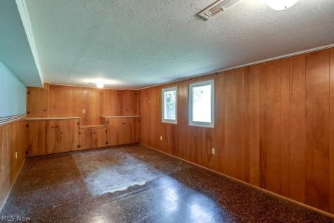 6663 Rochelle Boulevard Parma OH 44130