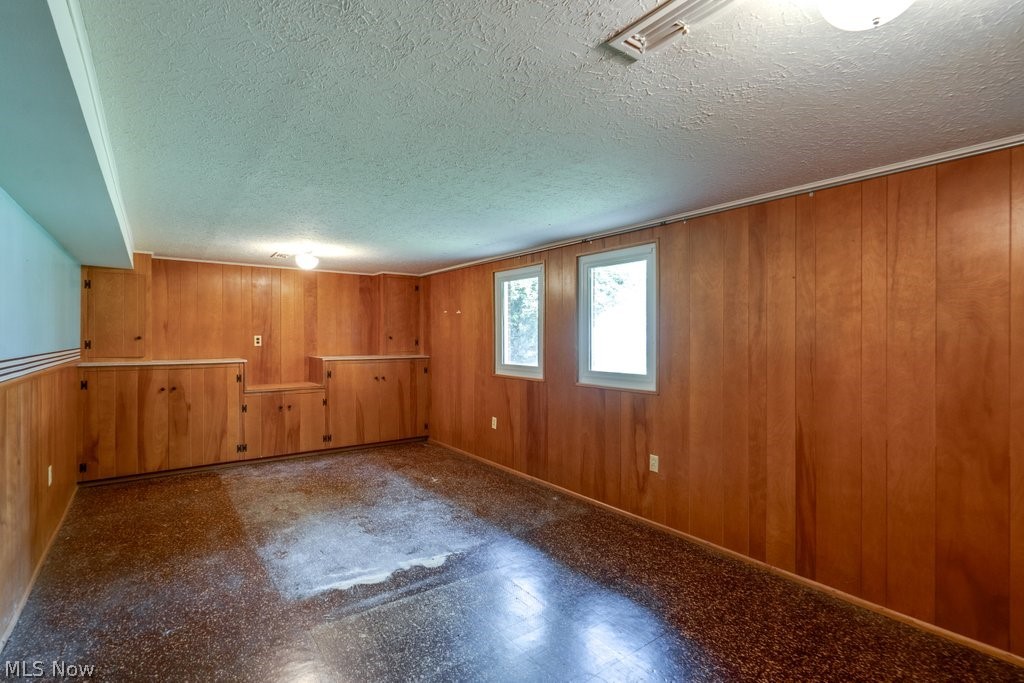 6663 Rochelle Boulevard Parma OH 44130