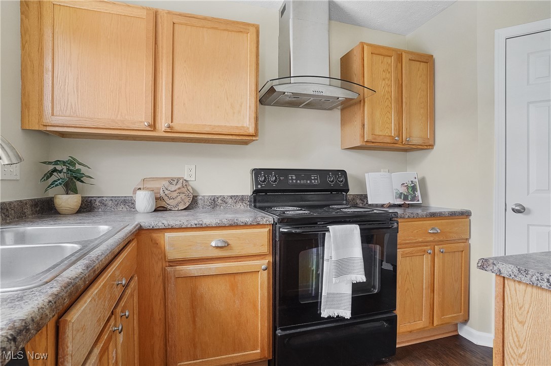 10593 Penny Lane Aurora OH 44202