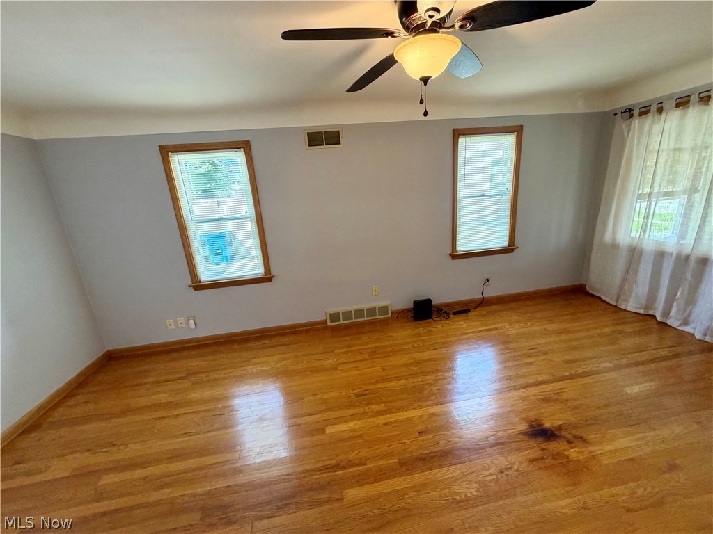 512 Maplewood Avenue Struthers OH 44471