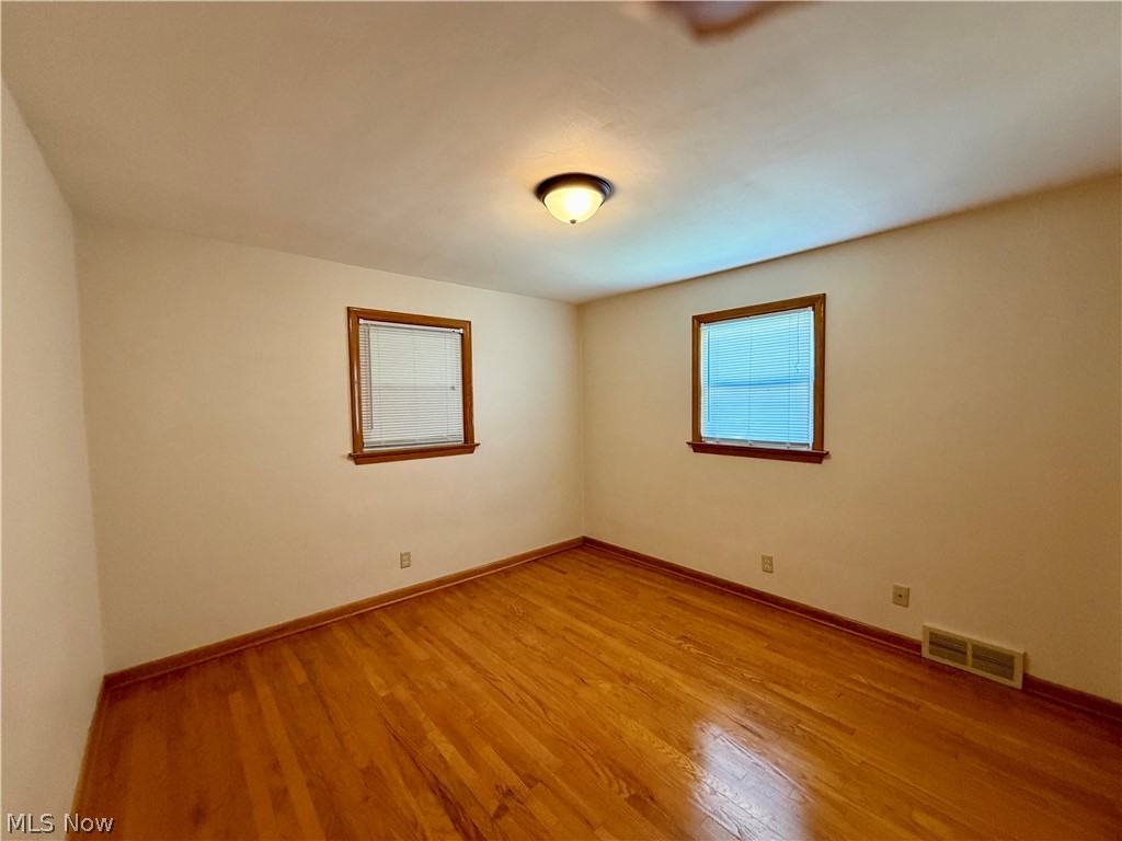 512 Maplewood Avenue Struthers OH 44471