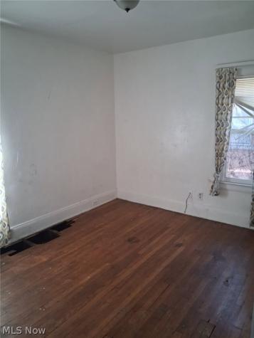 462 Eddy Road Cleveland OH 44108