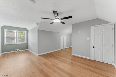 1004 Woodview Road Cleveland Heights OH 44121