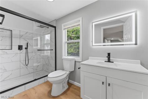 1004 Woodview Road Cleveland Heights OH 44121