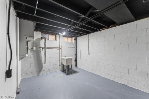 1004 Woodview Road Cleveland Heights OH 44121