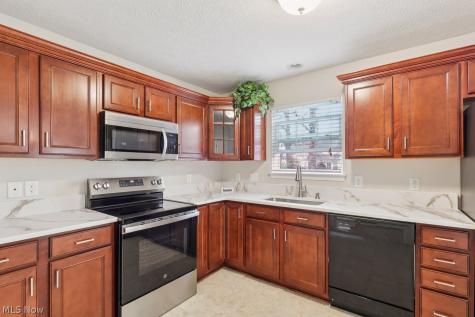 4636 Fields Way Lorain OH 44053