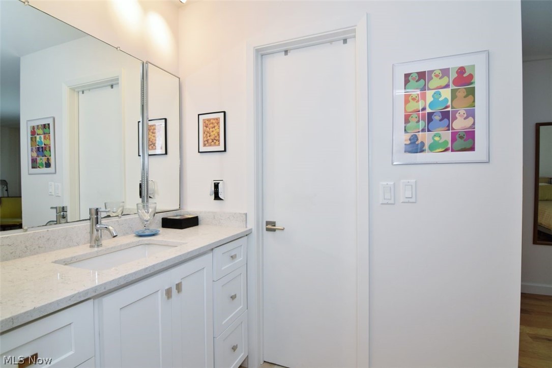 5220 Park Side Trail Solon OH 44139