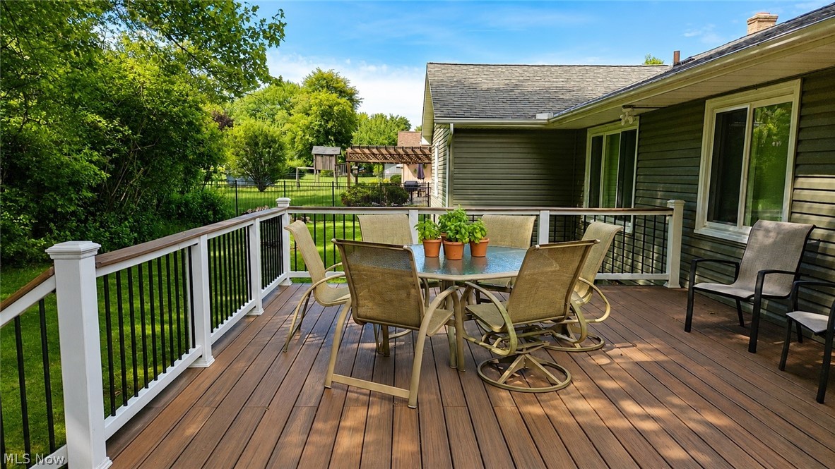 5220 Park Side Trail Solon OH 44139
