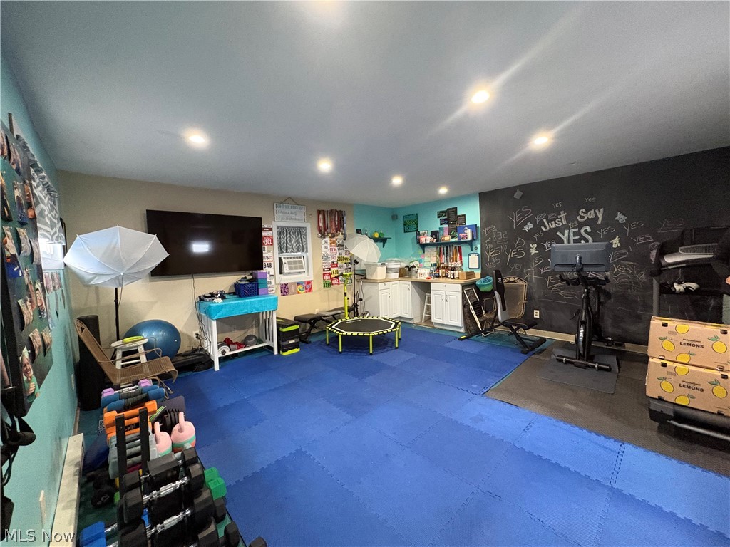370 N Main Street Columbiana OH 44408