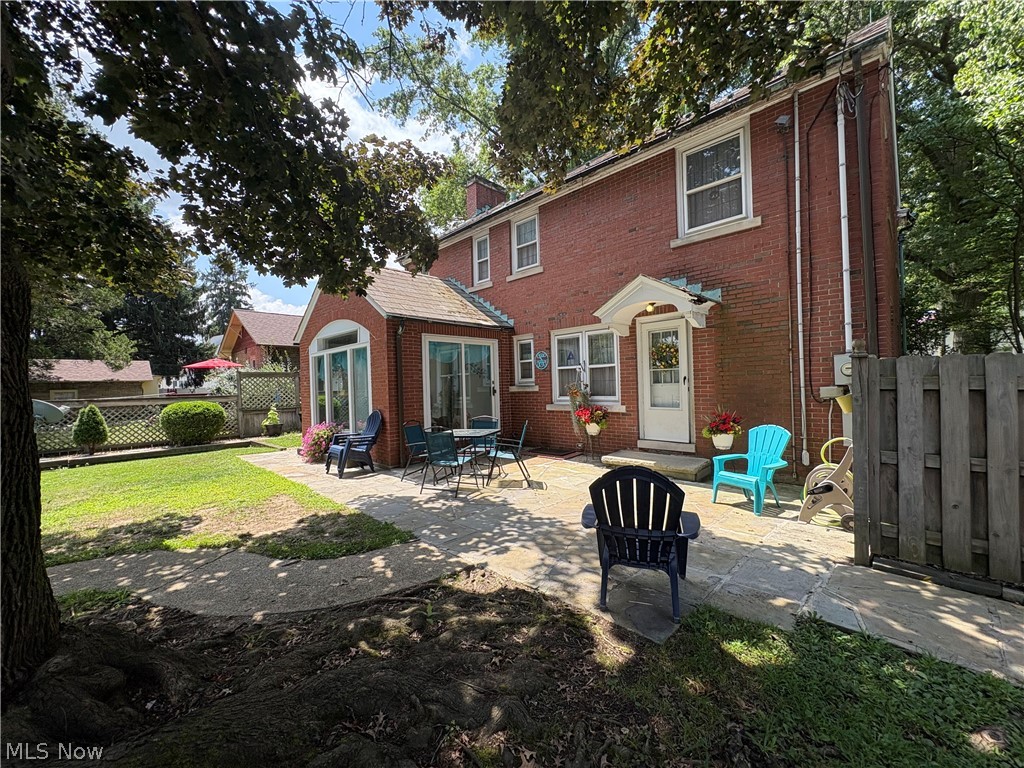 370 N Main Street Columbiana OH 44408